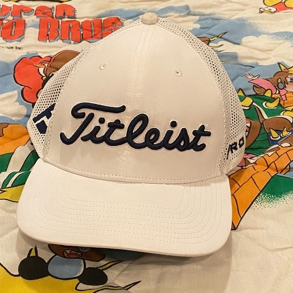 Titleist Pro V1 FJ Mesh Snap Back Golf Hat Cap